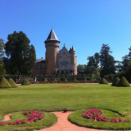 Chateau De Busset Eksteriør bilde