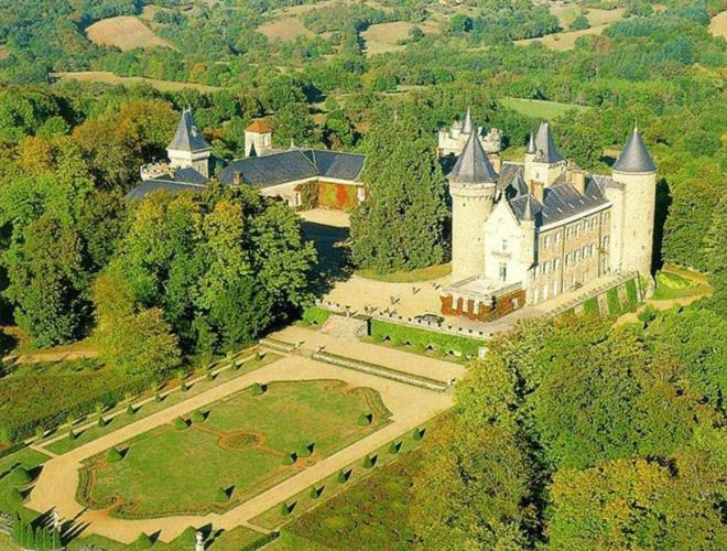 Chateau De Busset Eksteriør bilde